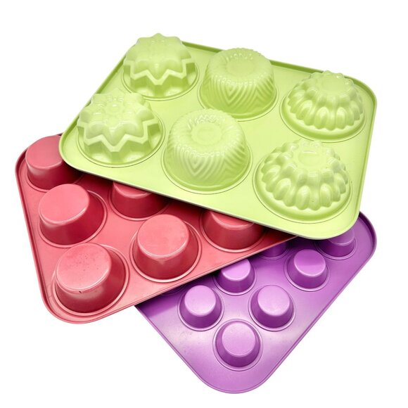 3-Piece Multicolor Metal Mini-Cake, Muffin and Cupcake Baking Pan Set - Picture 2 of 10